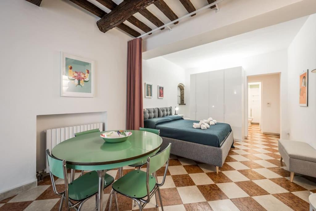 Casa Camilla - Arty Suite Nel Centro Storico 帕爾馬 外观 照片